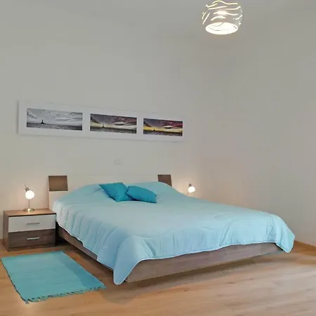 Ida Villa Pola