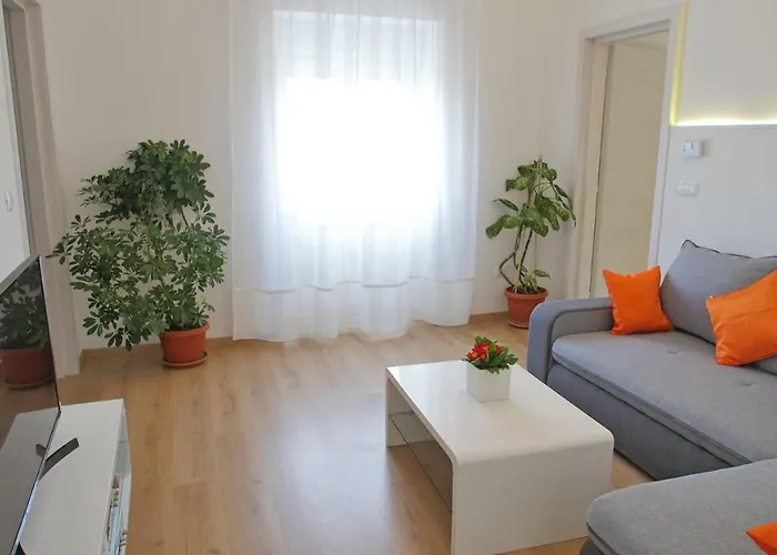 Ida Villa Pula
